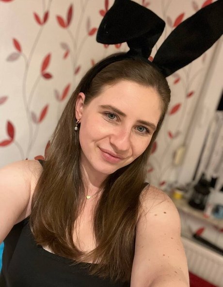 Amina Henderson on onlyfans