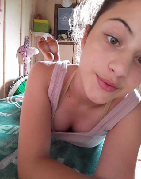 Pezinhos Da Jhenny onlyfans star