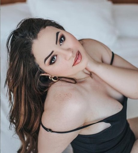 Fabricia Freitas only fans leaks