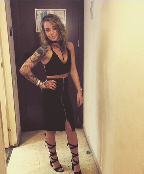 drag queen onlyfans beautiful xxx self-portrait