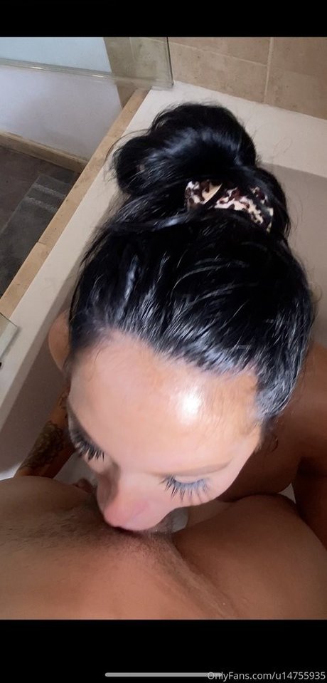 MJ Fresh nude leak onlyfans