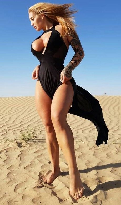 Victoria Lomba only fans sex