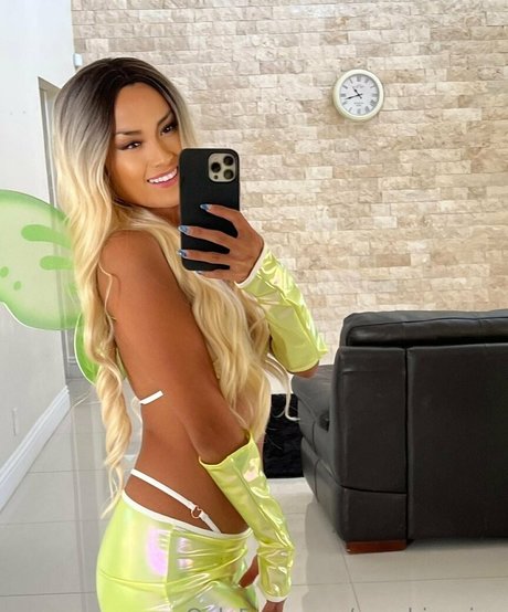 sunshinesinababy nude onlyfans