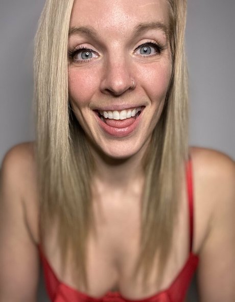 Missy Darling onlyfans nude tits