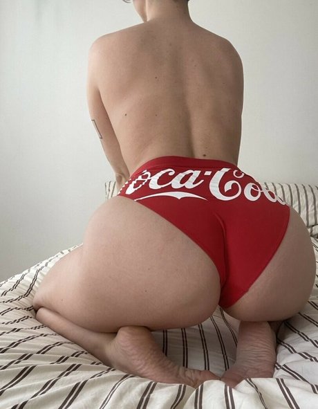 Molly Bloom onlyfans free