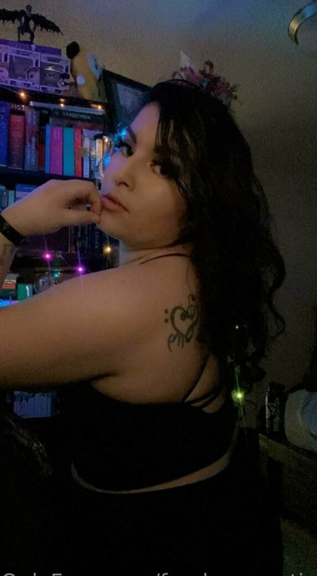 FandomReactions onlyfans nude pics