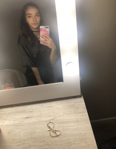 Emily Willis Profile pic