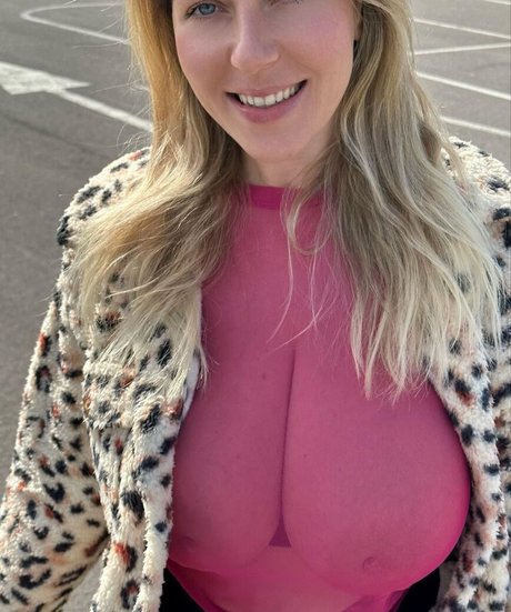 Anna Kochetova nude onlyfans leak