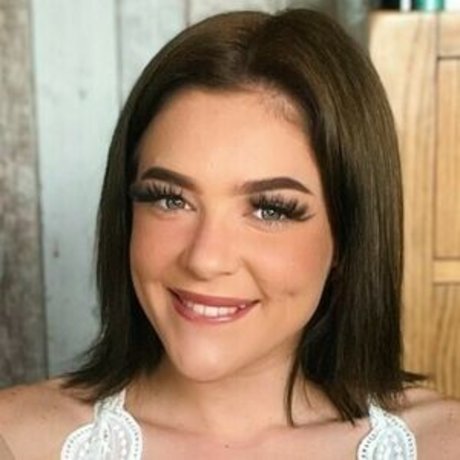 Elise Jean onlyfans leaks.