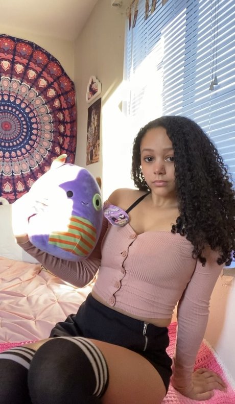 ASMR Aspen onlyfans model images