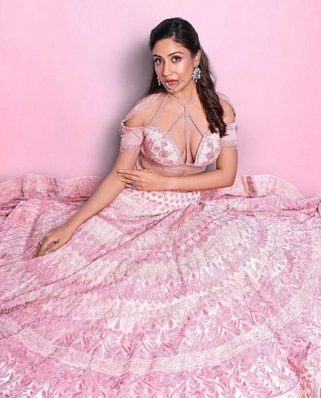 Surbhi Chandna onlyfans nude