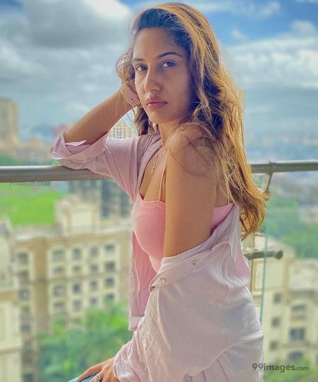 Surbhi Chandna onlyfans leaked photos