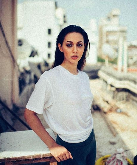 Aahana Kumra leaked onlyfans content