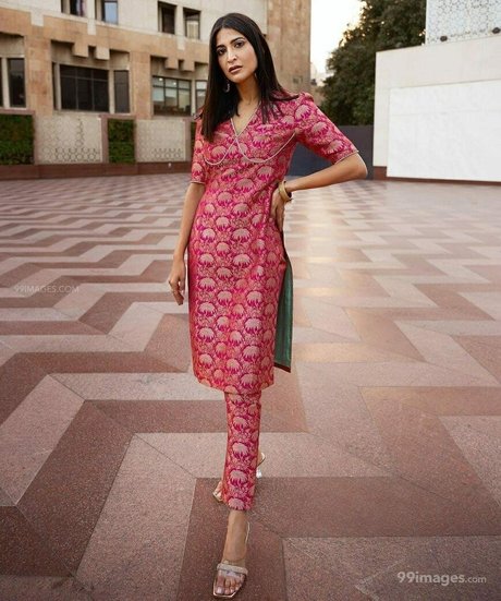 Aahana Kumra sex onlyfans