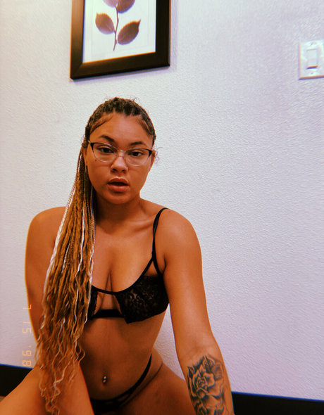 Fine Chyna naked onlyfans