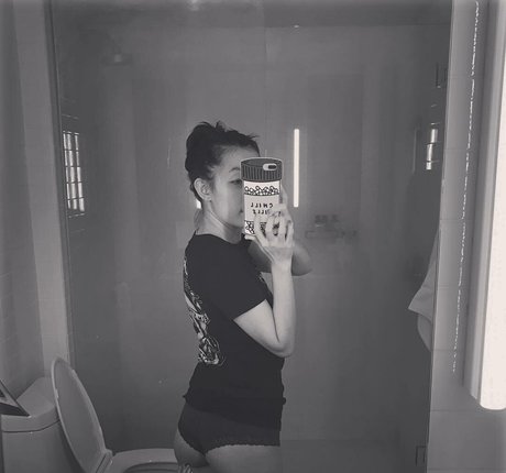 Deira Hanzawa onlyfans leaks sex