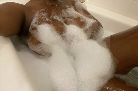 Soldegold topless onlyfans