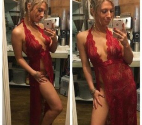 Barista Daisy onlyfans photos