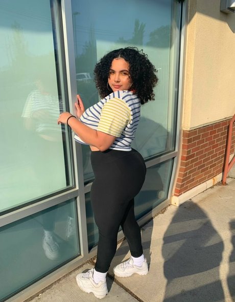 Deanelizyunes xxx onlyfans