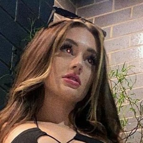 maeisbaee onlyfans creator