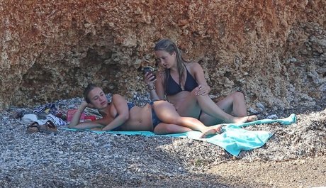 Amelia Windsor leaked onlyfans