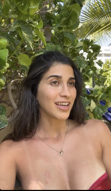 Shir Yaakov onlyfans model photo