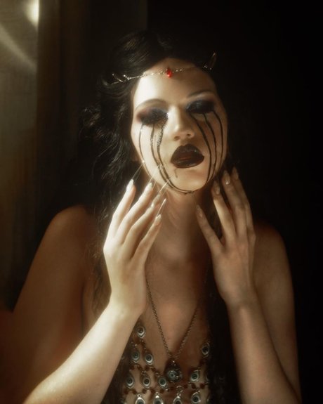 Emma Karla Peet new onlyfans