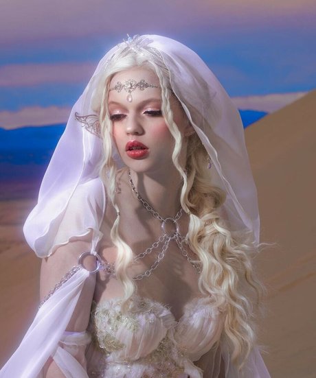 Emma Karla Peet onlyfans posts