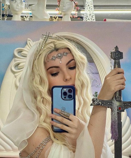 Emma Karla Peet leaked onlyfans nude