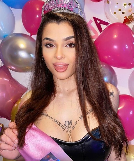 Nadja Lapiedra onlyfans leams