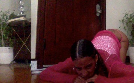 MeelahNaomi onlyfans model images