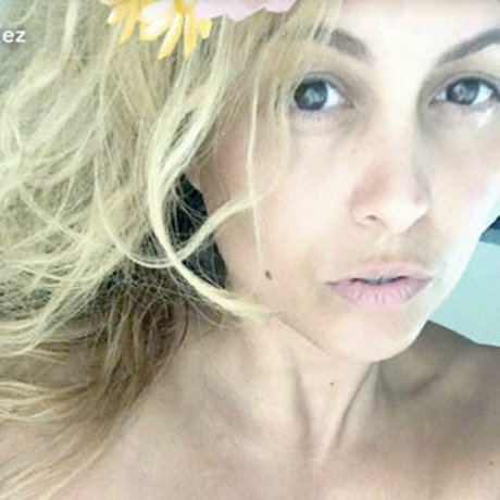 Gloria Velez onlyfans nude leaks