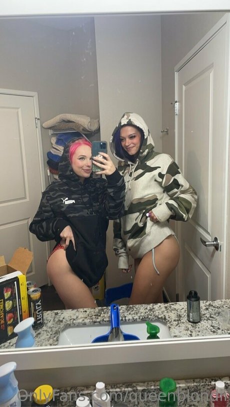 Queenblondii naked leaked onlyfans