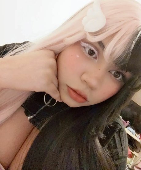 Yeonniebaby onlyfans striptease