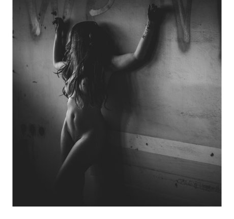 Danielle Holzman onlyfans lean