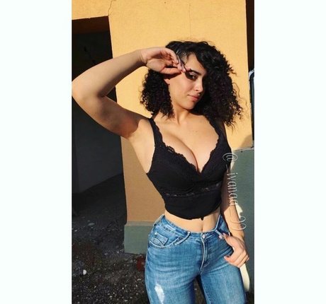 Ivana S_ Profile pic