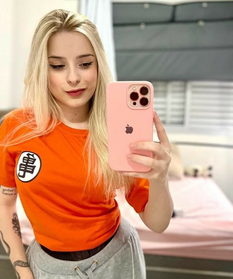 Rafaela Riggs onlyfans nude photos