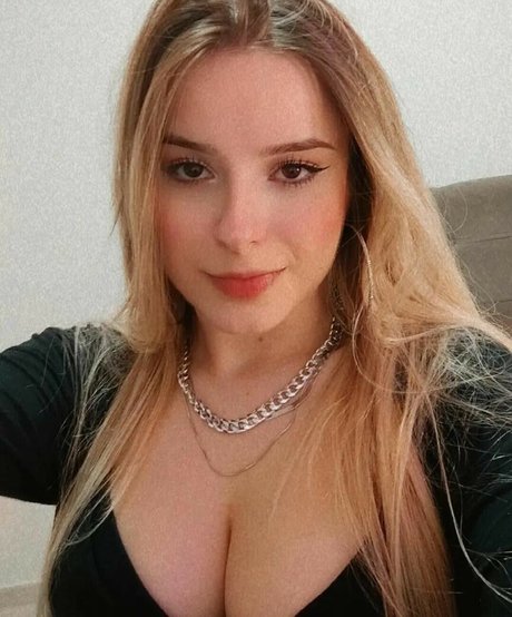 Rafaela Riggs nude on onlyfans