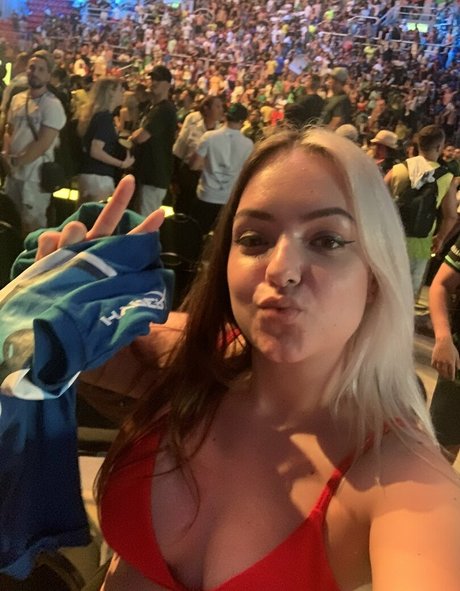 Reeh Plays onlyfans desnuda