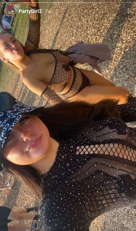 Ambermaybx strip onlyfans