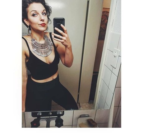 Irina Mirella en onlyfans