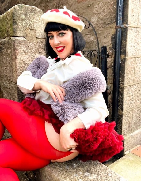 loveitwithlynsey onlyfans leaked nudes