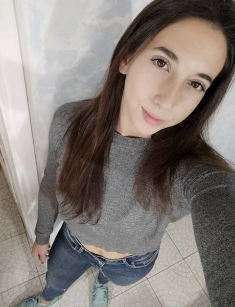 Athina Panteliou only fans naked