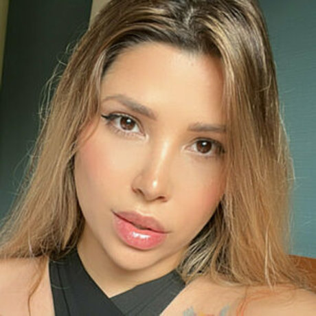 Ellaa Asmr onlyfans strip