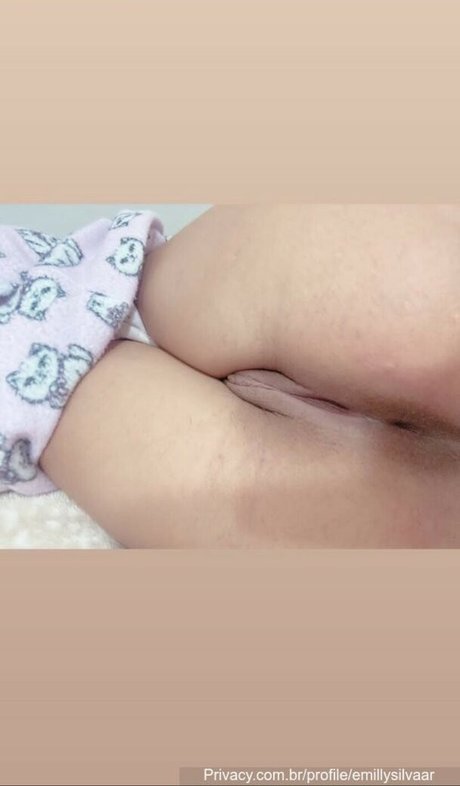 Emillysilvaa r porn onlyfans leaks