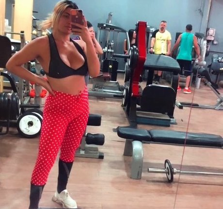 Cikarelly porn only fans