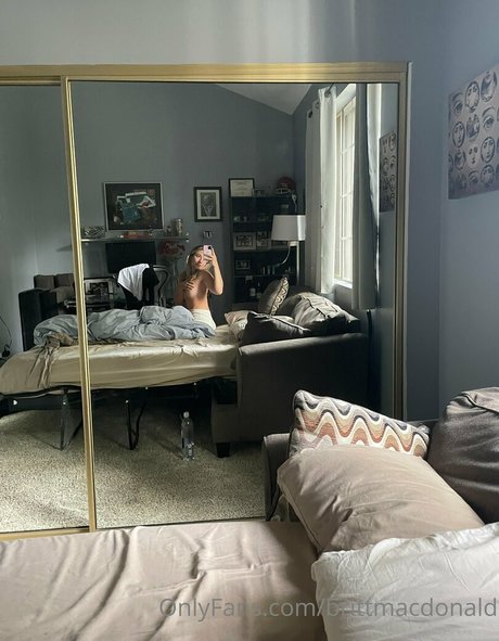 BrittMacDonald leaked onlyfans pictures