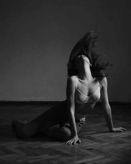 beautiful asian onlyfans nude gallery