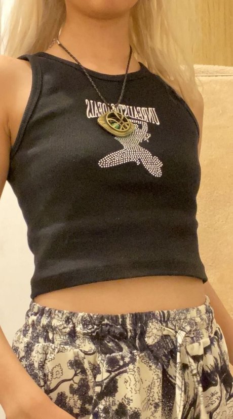 angelsmoonbeam onlyfans mega