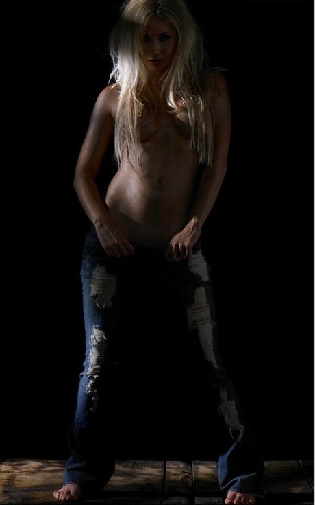 Whitney Cole porn onlyfans